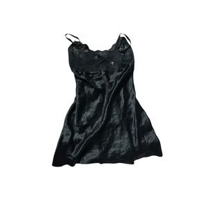 Vintage VTG Elegant Black Lace Chemise